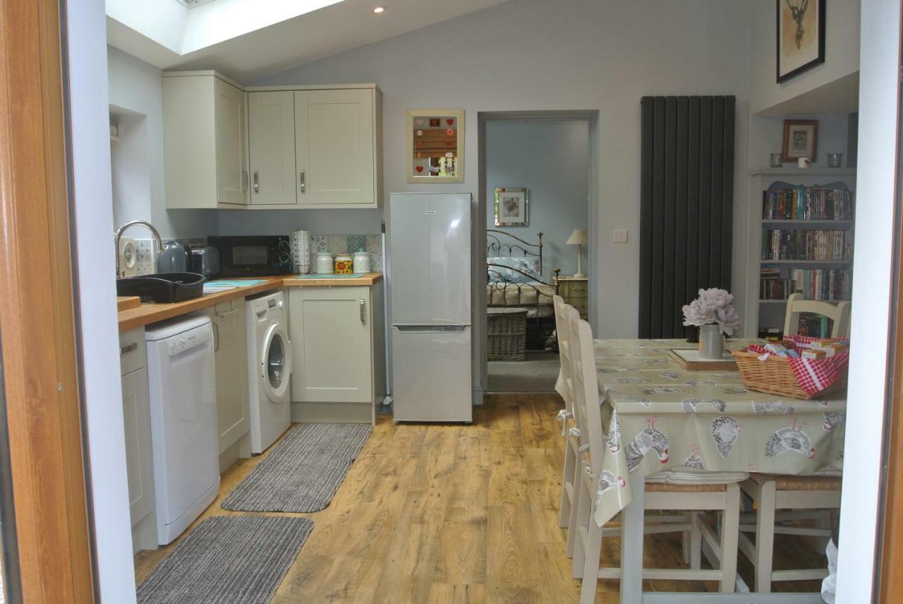 Higher Brockwell Annexe Apartment Wootton Courtenay